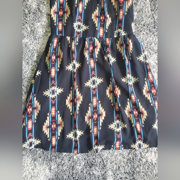 Bundle Only: Nicola Aztec print chiffon Flattering Flowy Midi women’s dress Sz M - Picture 3 of 13
